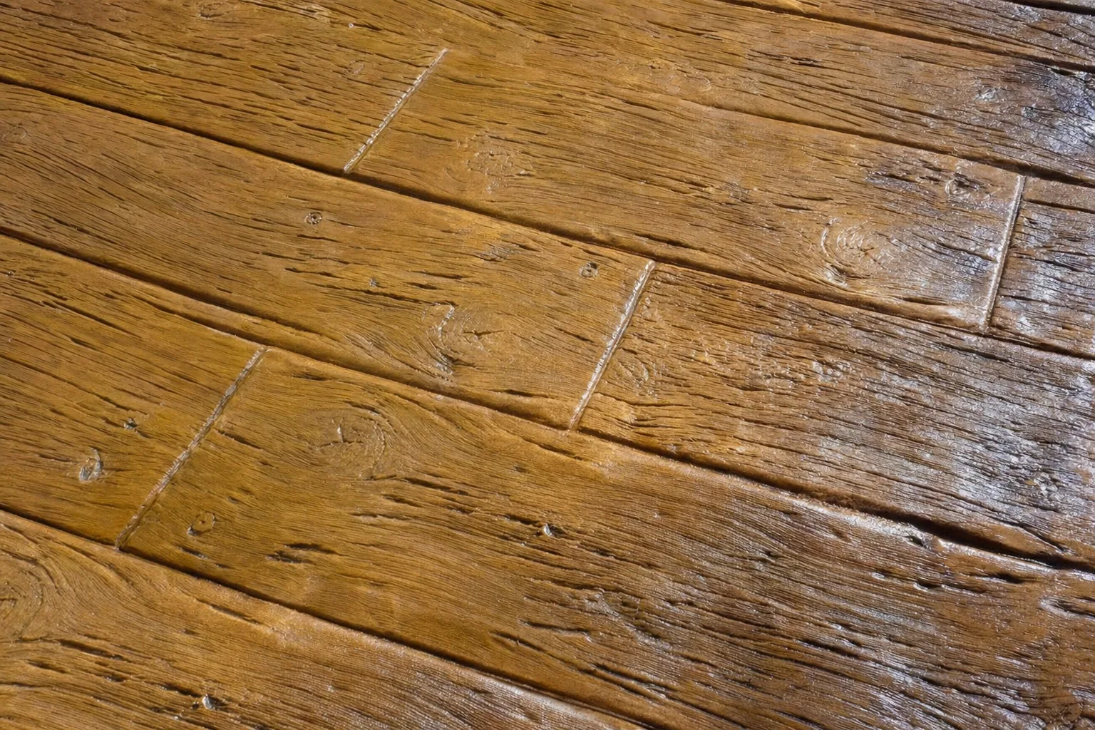 Biga Vella - paviment de formigó imprès imitació fusta 60-150x25 cm - Formigó Imprès Girona