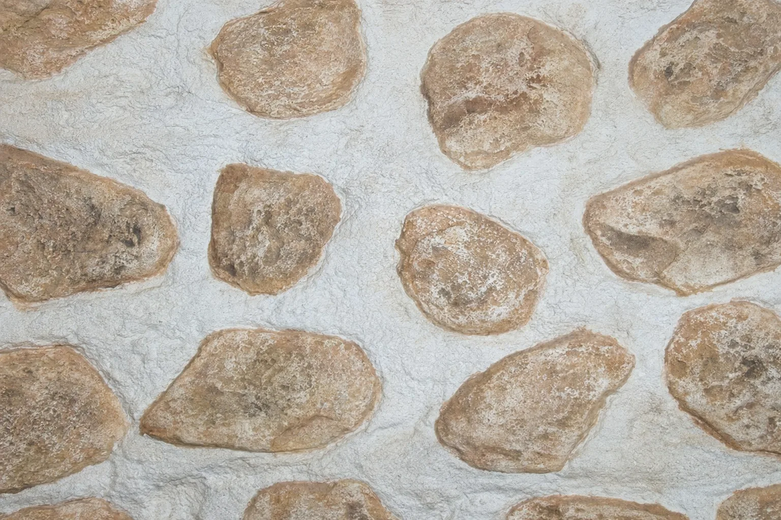 Riu Gran - revestiment vertical de formigó imprès per a murs i parets 63x39 cm - Formigó Imprès Girona