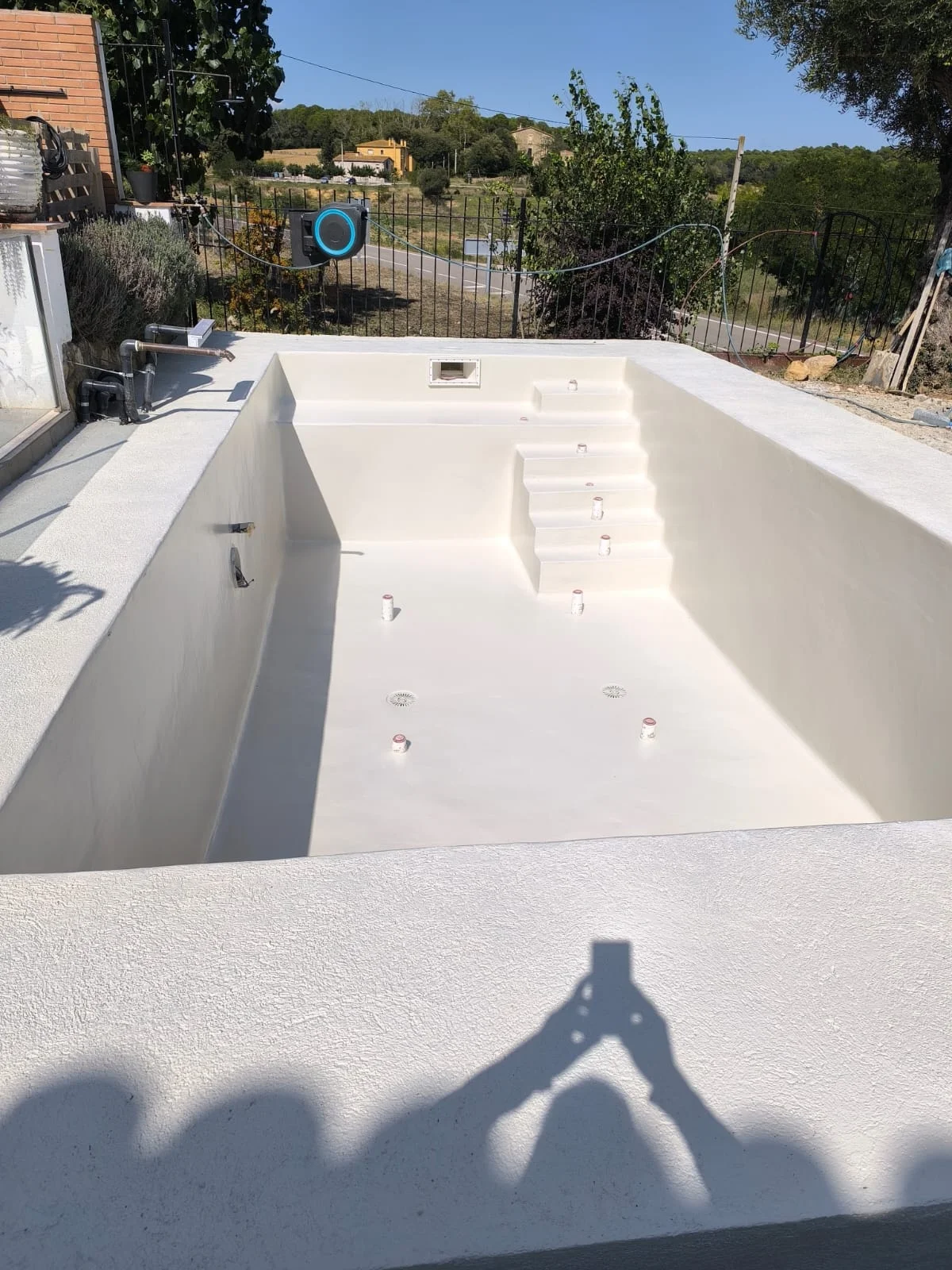 Acabat de Piscina Minimalista